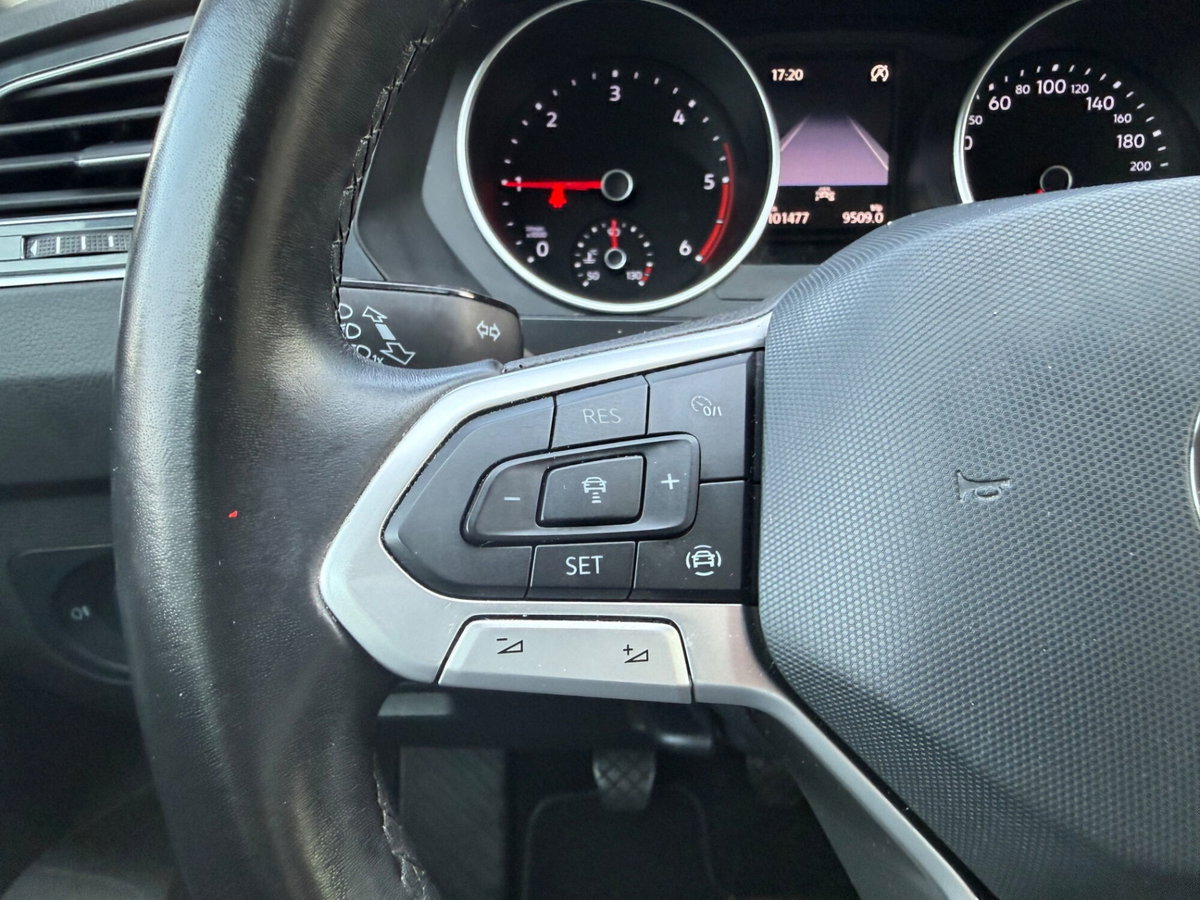 Volkswagen Tiguan 2.0 TDI SCR Life (16)