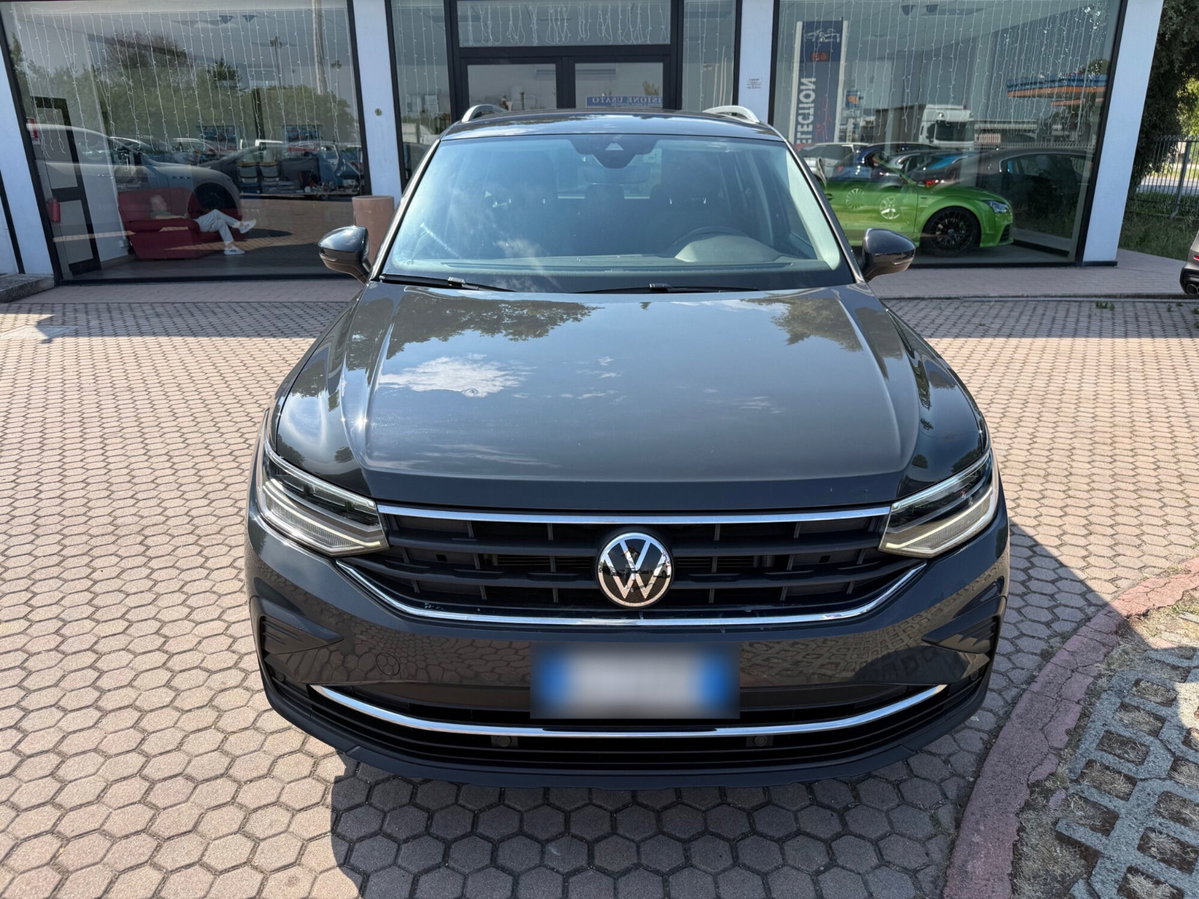 Volkswagen Tiguan 2.0 TDI SCR Life (2)