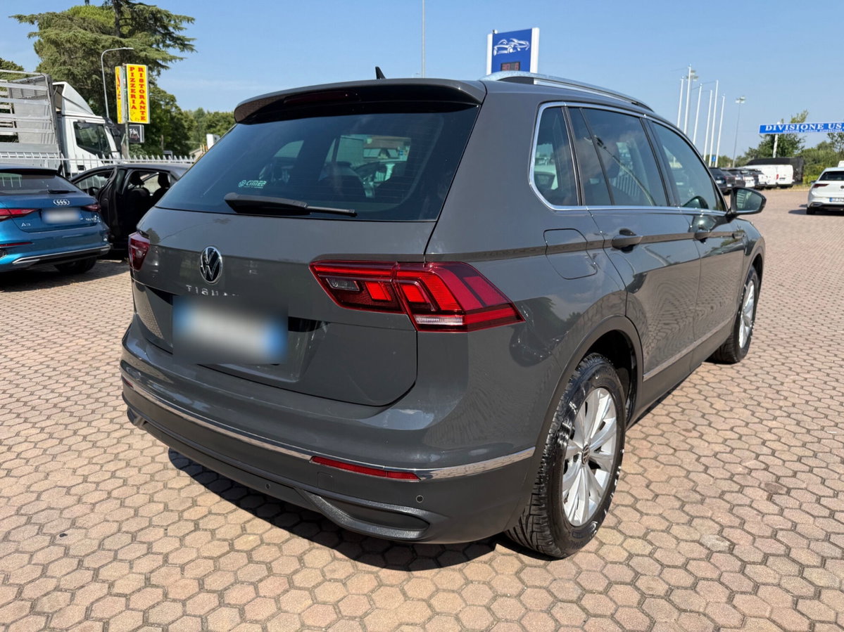 Volkswagen Tiguan 2.0 TDI SCR Life (6)