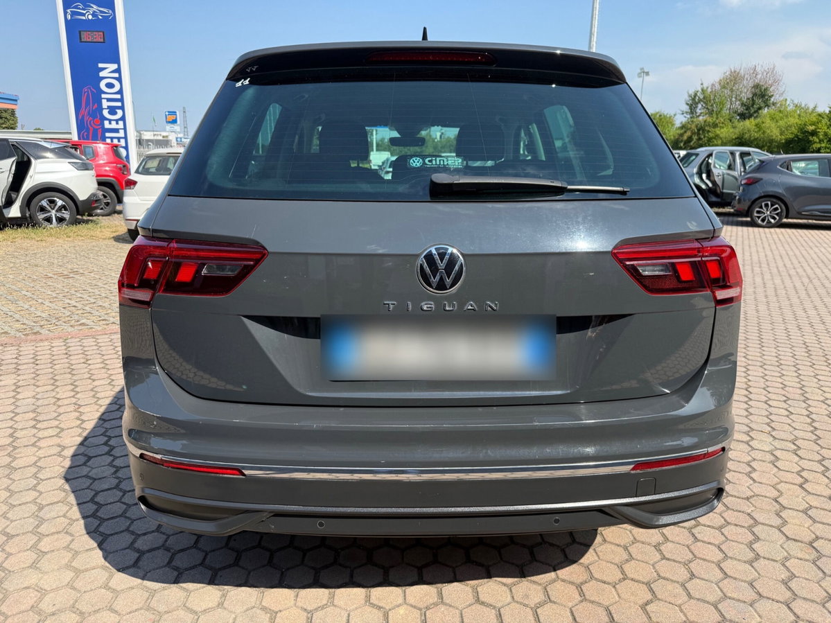 Volkswagen Tiguan 2.0 TDI SCR Life (8)