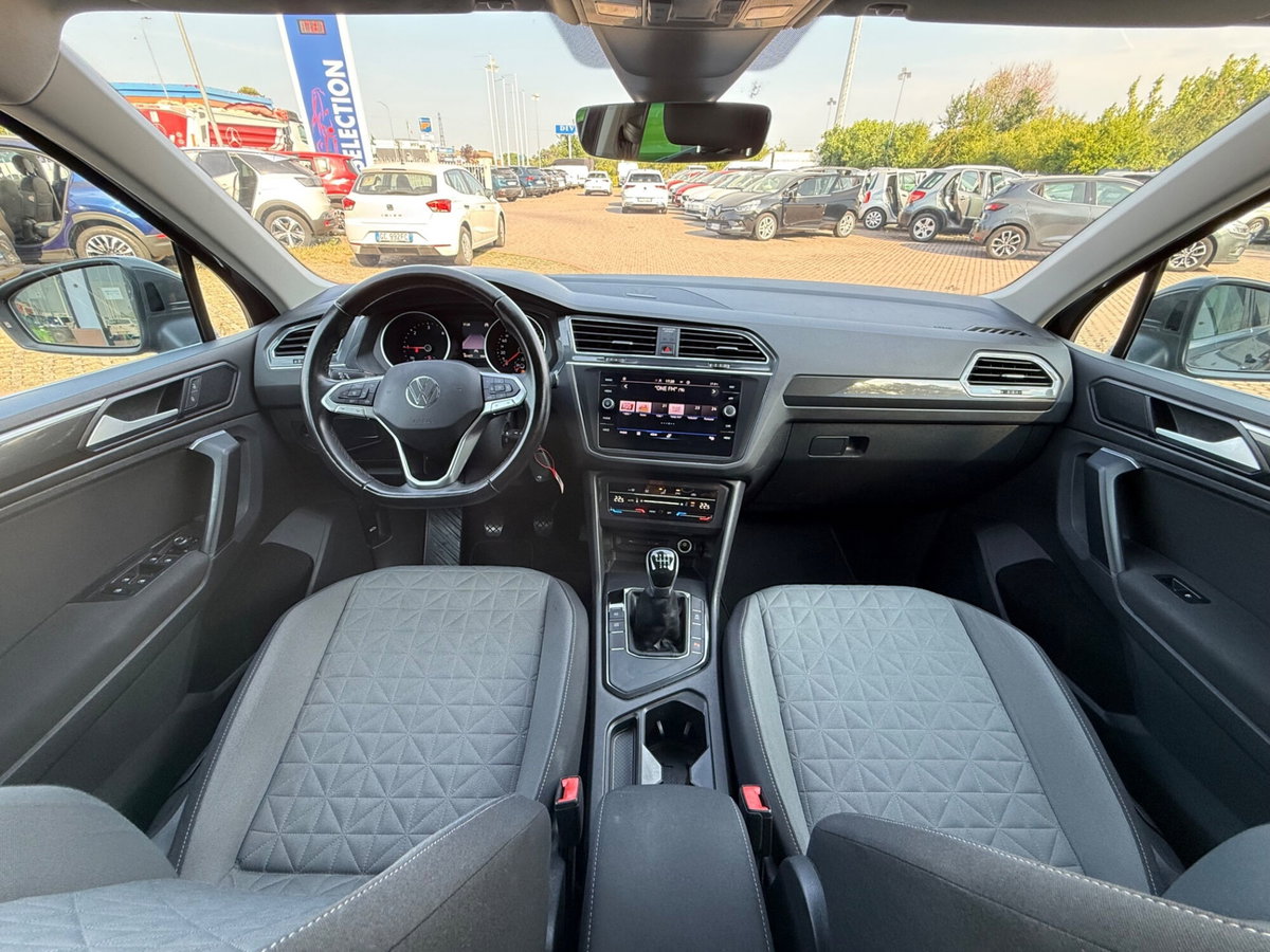 Volkswagen Tiguan 2.0 TDI SCR Life (9)