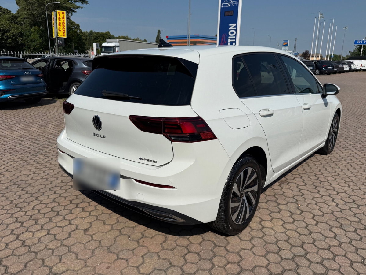 Volkswagen Golf 1.4 TSI eHYBRID 204 CV DSG Style (6)