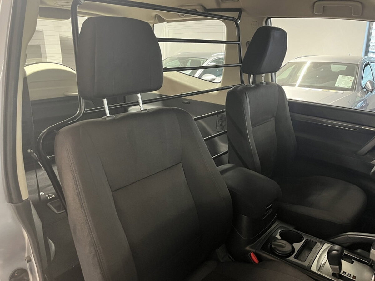 Mitsubishi Pajero 3.2 DI-D 16V aut. 5p. Instyle DPF (10)