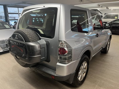 Mitsubishi Pajero 3.2 DI-D 16V aut. 5p. Instyle DPF (4)