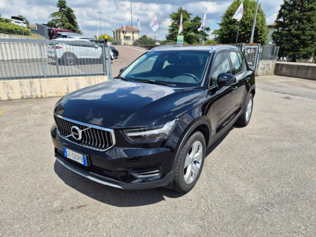 Volvo XC40 T2 Geartronic Momentum (2)