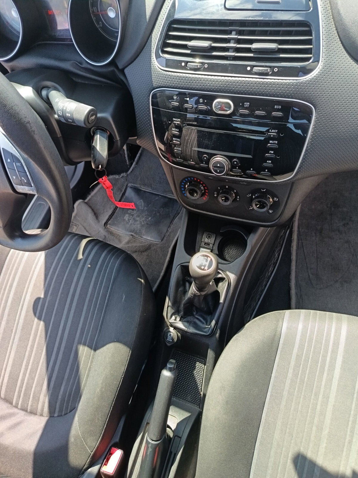 Fiat Punto Evo 1.4 5 porte S&S Dualogic Dynamic (17)