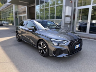 Audi A3 Sportback 35 TDI S tronic S line edition usata