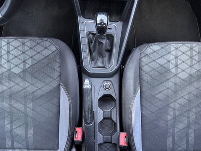 Volkswagen Taigo 1.0 TSI 110 CV DSG R-Line (16)