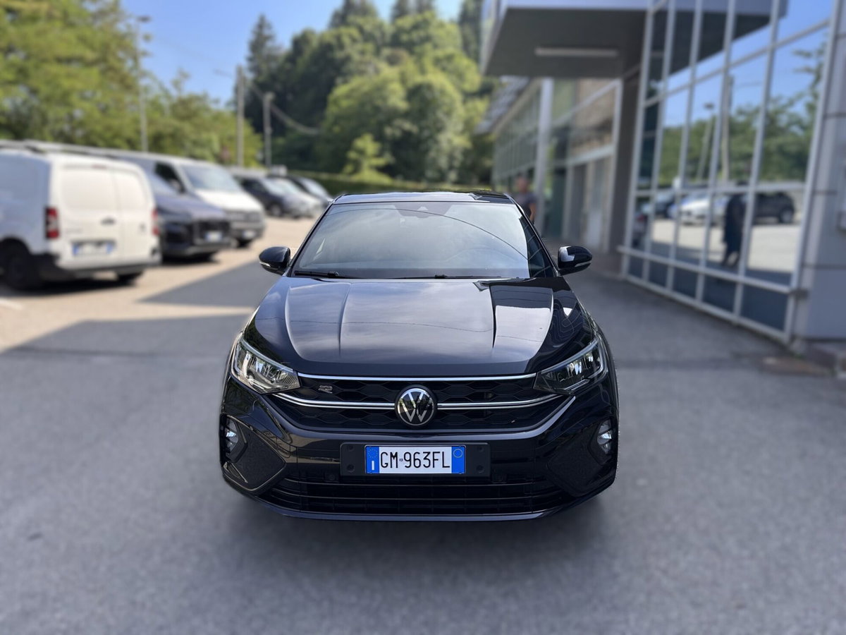 Volkswagen Taigo 1.0 TSI 110 CV DSG R-Line (2)