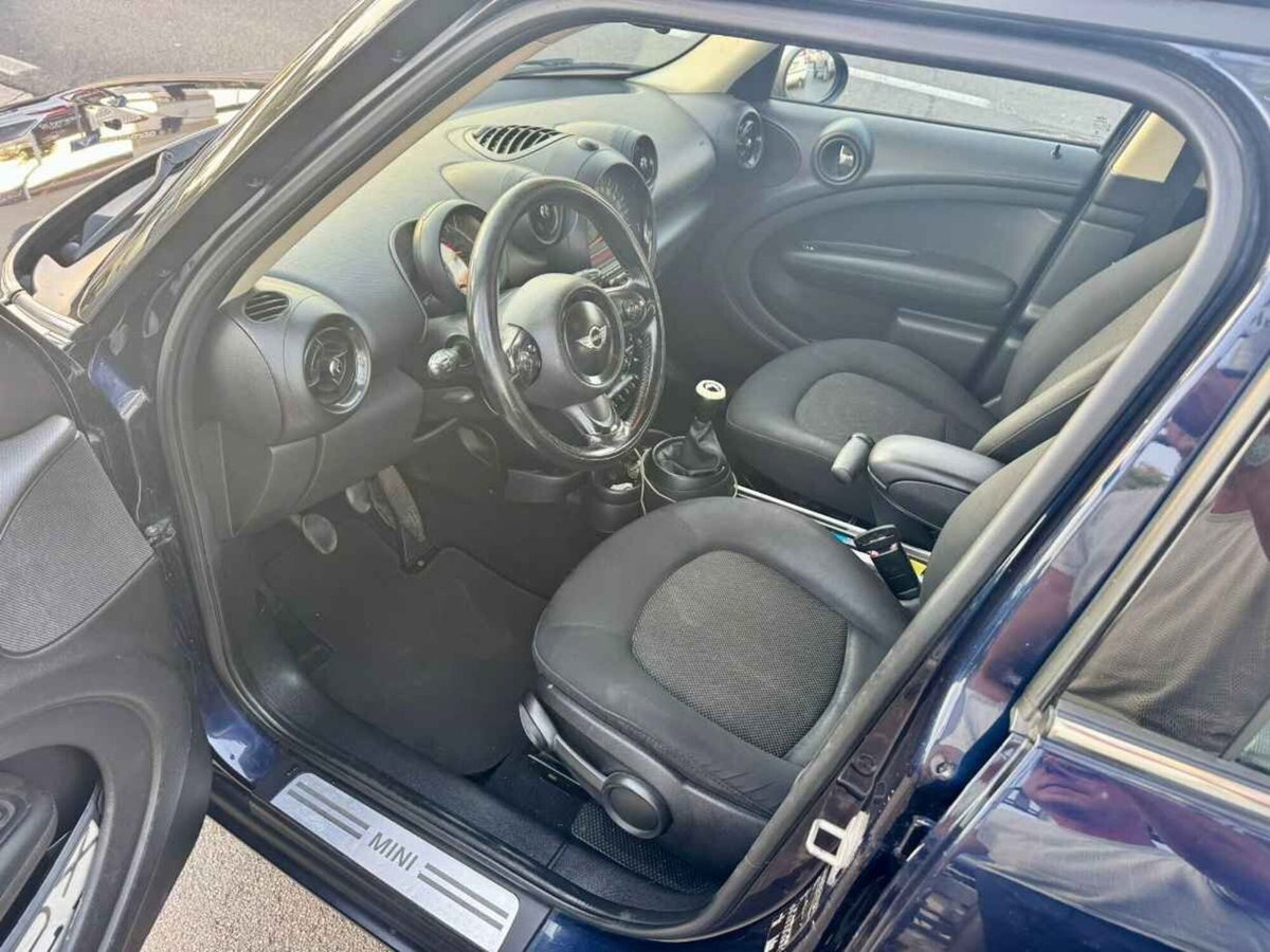 MINI Mini Countryman 1.6 Cooper D Countryman (15)