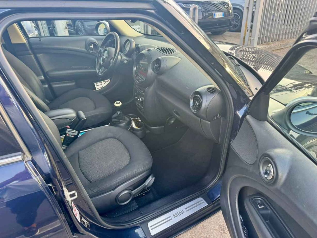 MINI Mini Countryman 1.6 Cooper D Countryman (18)