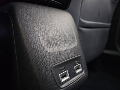 Peugeot 2008 PureTech 130 S&S EAT8 Allure Navi Pack (20)