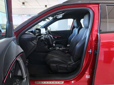 Peugeot 2008 PureTech 130 S&S GT (10)