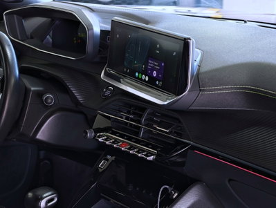 Peugeot 2008 PureTech 130 S&S GT (14)