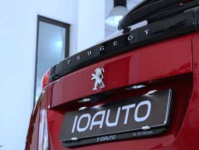 Peugeot 2008 PureTech 130 S&S GT (8)