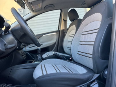 Fiat Punto Evo 1.4 5 porte Dynamic Natural Power (8)