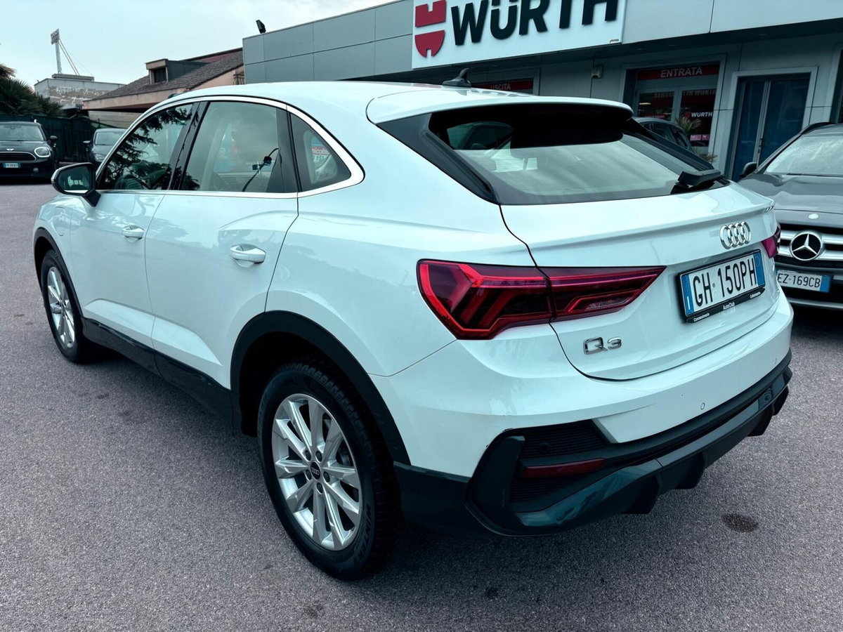 Audi Q3 Sportback 45 TFSI e S tronic Business Plus