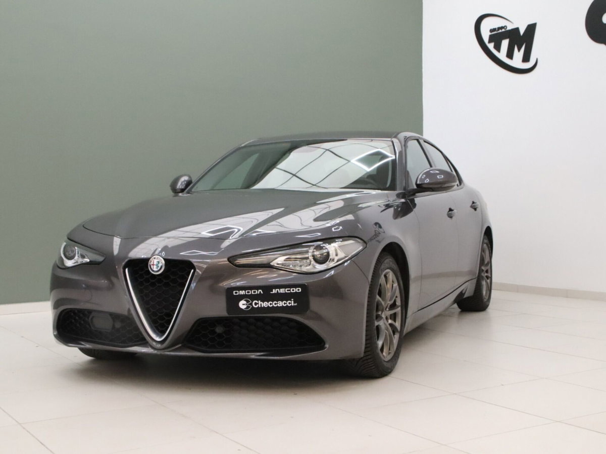Alfa Romeo Giulia 2.2 Turbodiesel 160 CV AT8 Business (3)