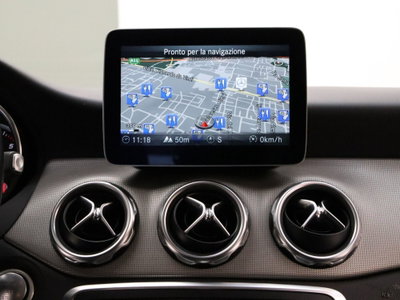 Mercedes-Benz GLA SUV 200 d Automatic Sport (14)