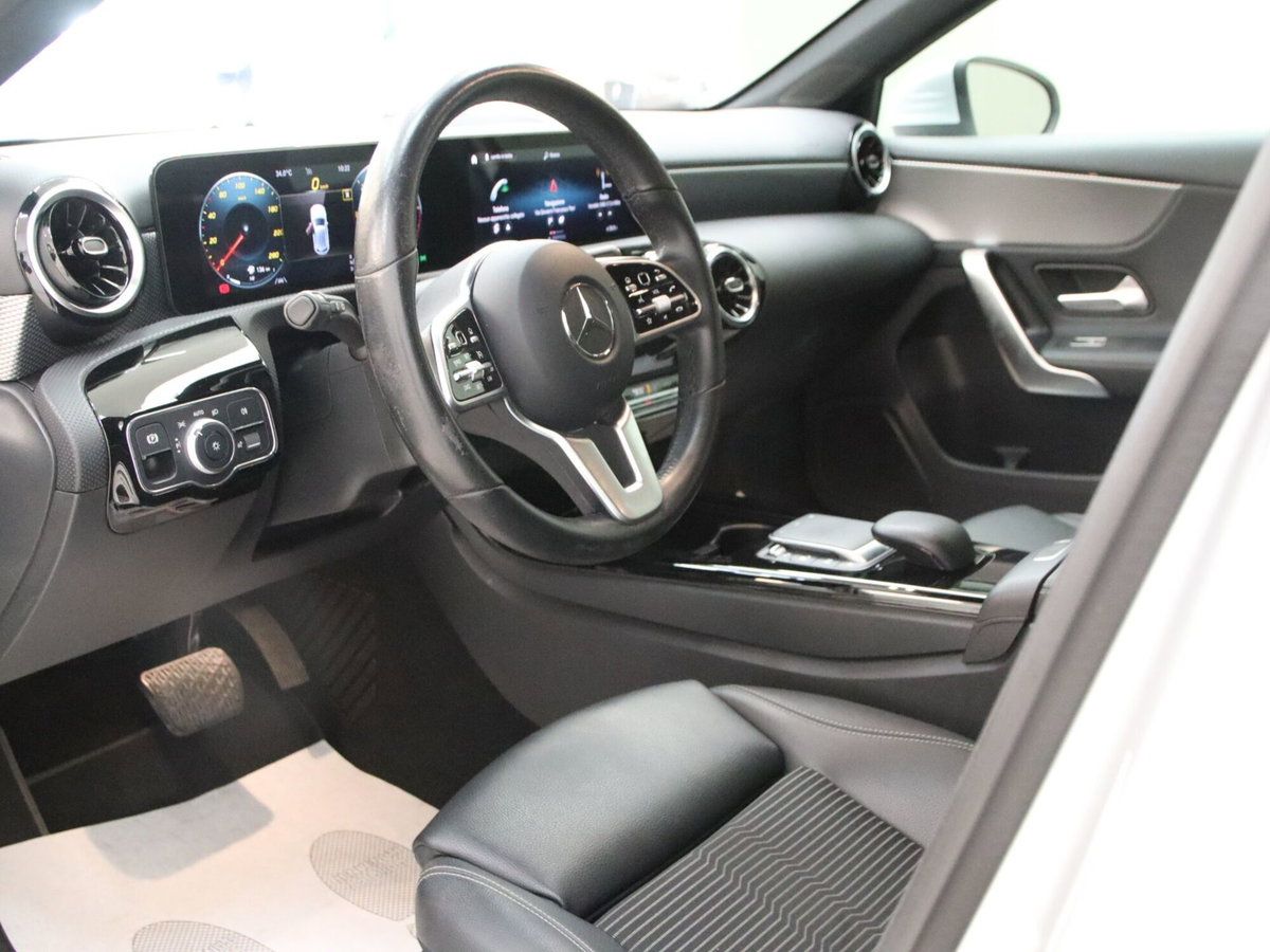 Mercedes-Benz Classe A 180 d Automatic Sport (10)