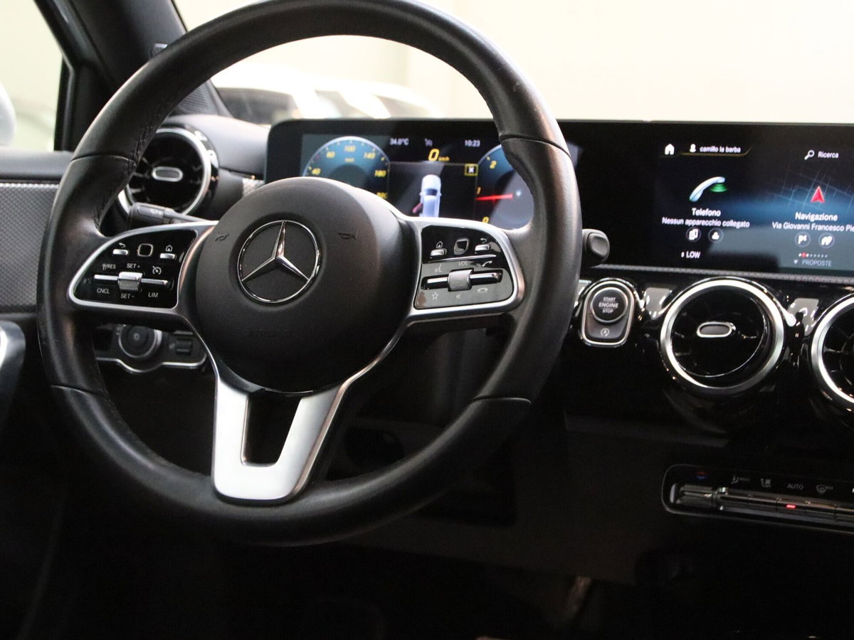 Mercedes-Benz Classe A 180 d Automatic Sport (11)