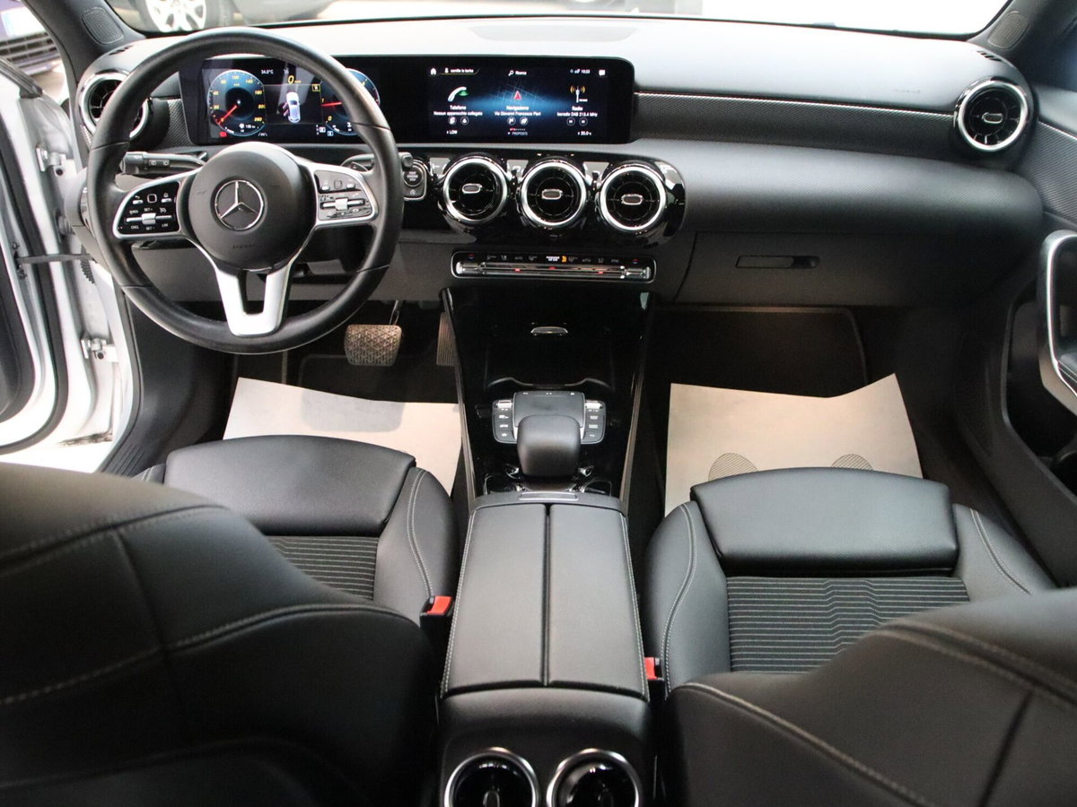 Mercedes-Benz Classe A 180 d Automatic Sport (15)