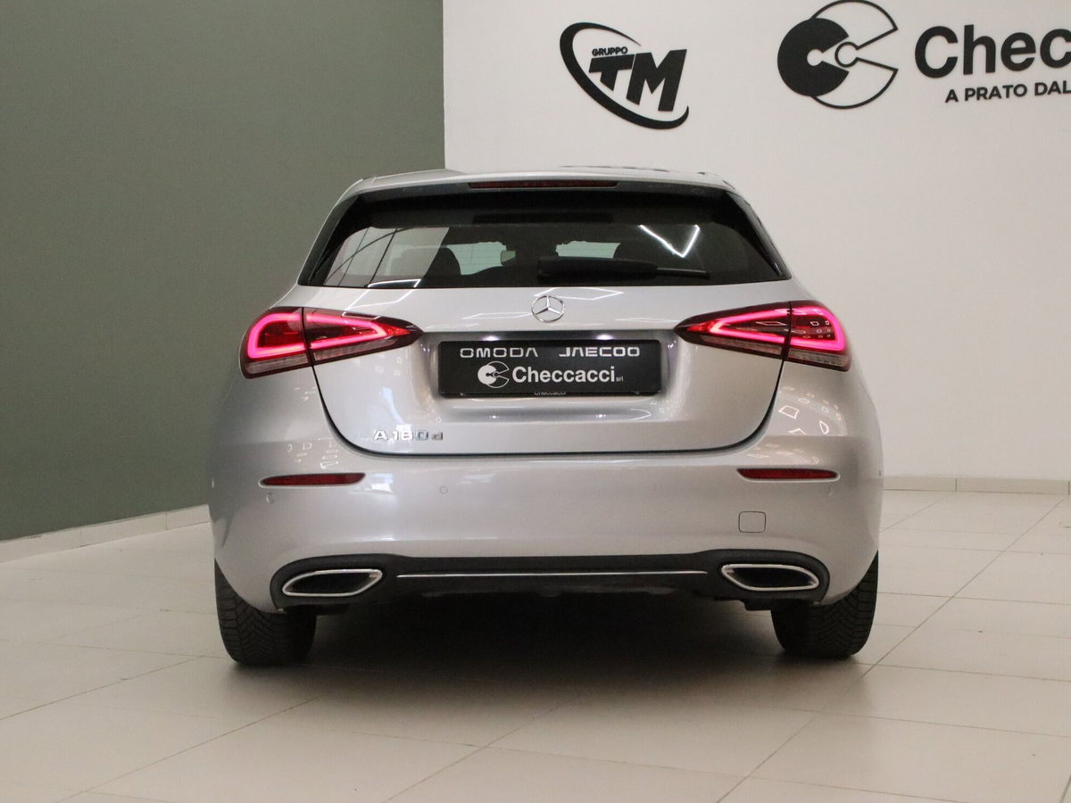 Mercedes-Benz Classe A 180 d Automatic Sport (5)