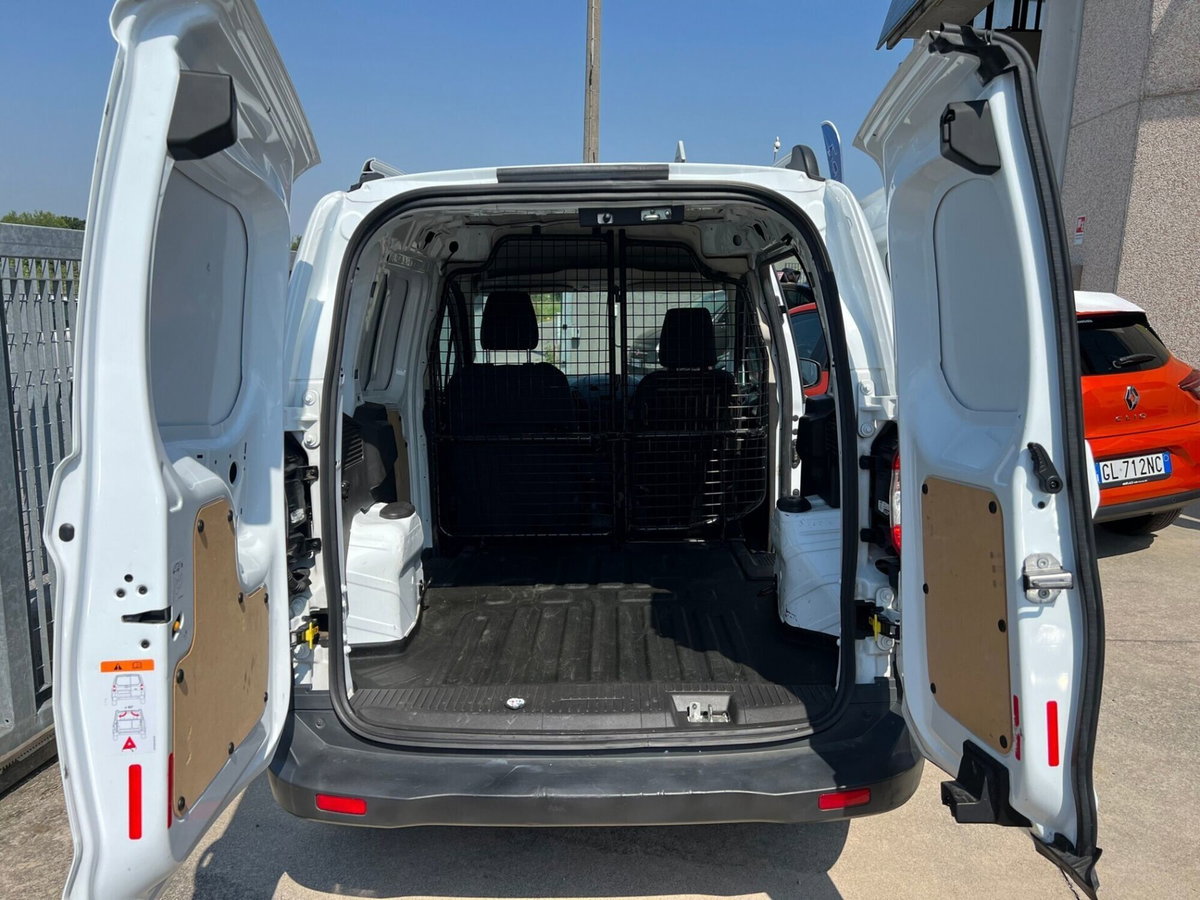 Ford Tourneo Courier 1.5 TDCI 75 CV Plus (3)