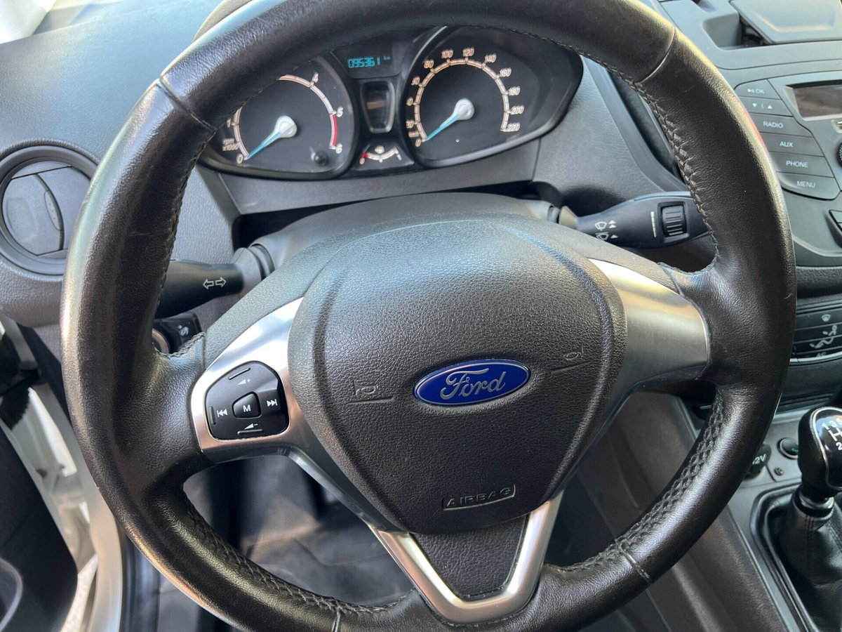 Ford Tourneo Courier 1.5 TDCI 75 CV Plus (9)