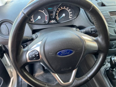 Ford Tourneo Courier 1.5 TDCI 75 CV Plus (9)