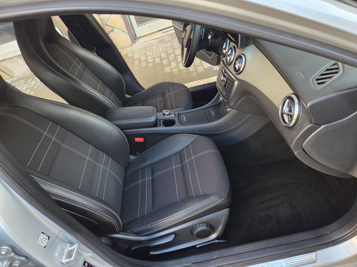 Mercedes-Benz GLA SUV 200 CDI Premium (13)
