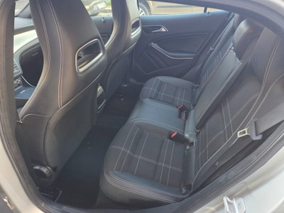 Mercedes-Benz GLA SUV 200 CDI Premium (16)