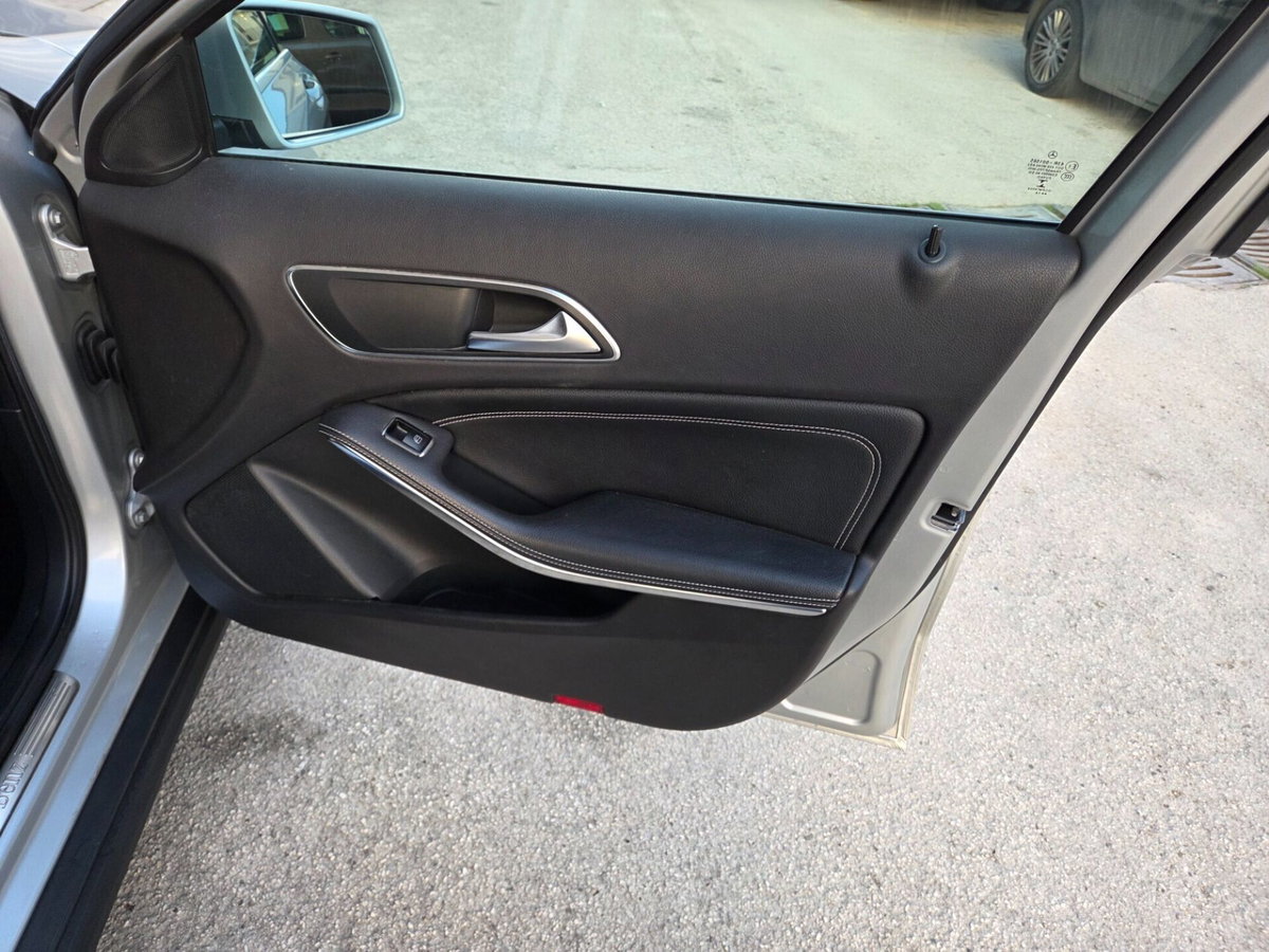 Mercedes-Benz GLA SUV 200 CDI Premium (19)