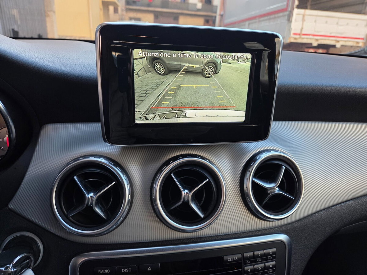 Mercedes-Benz GLA SUV 200 CDI Premium (20)