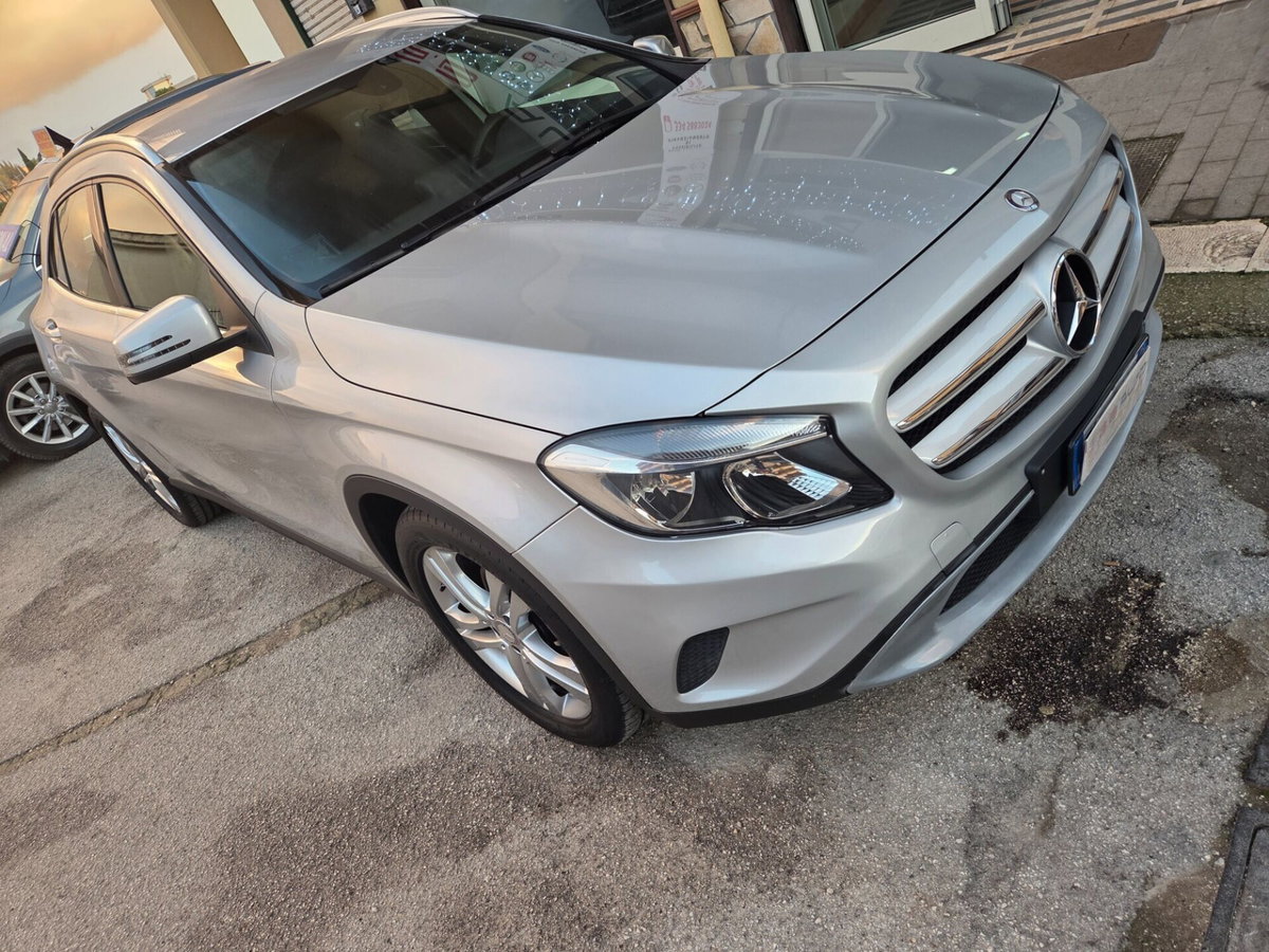 Mercedes-Benz GLA SUV 200 CDI Premium (7)