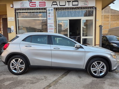 Mercedes-Benz GLA SUV 200 CDI Premium (9)
