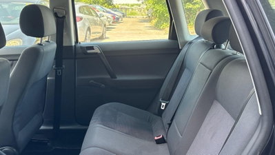 Volkswagen Polo 1.4/80CV TDI 5p. Sportline (10)