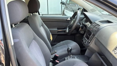 Volkswagen Polo 1.4/80CV TDI 5p. Sportline (17)