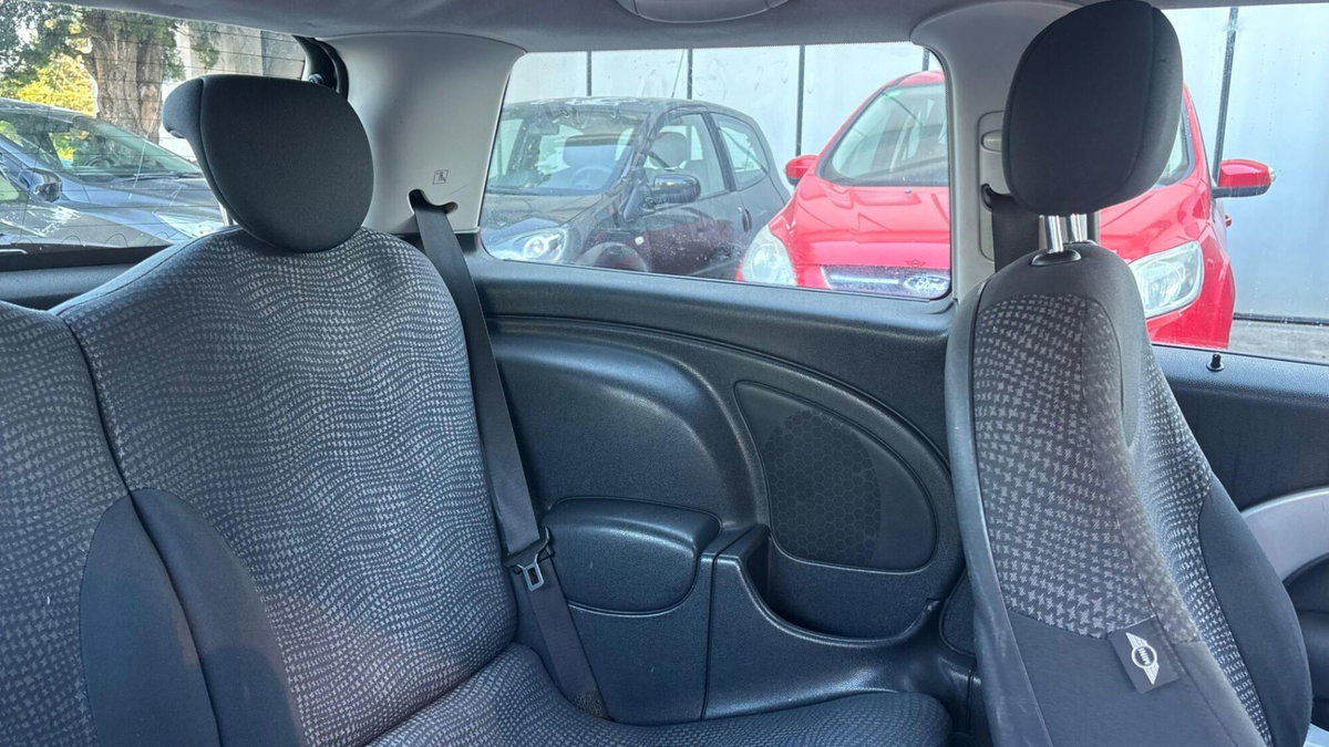 MINI Mini 1.6 16V Cooper (11)