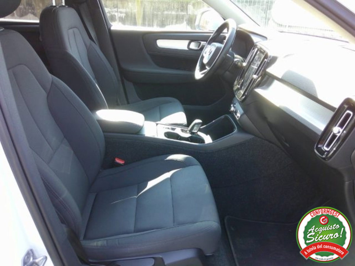 Volvo XC40 T2 Geartronic Momentum (13)