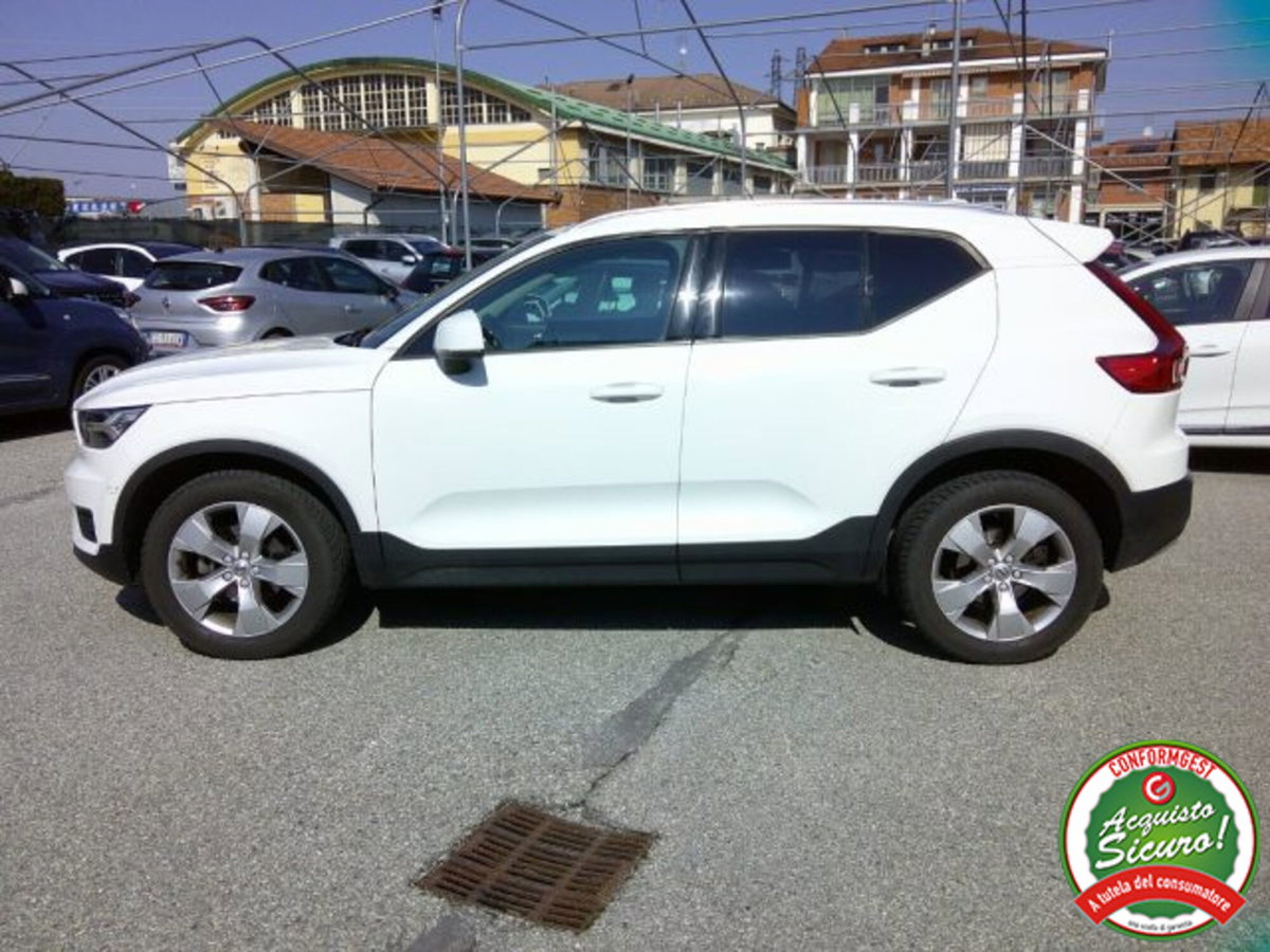 Volvo XC40 T2 Geartronic Momentum (2)