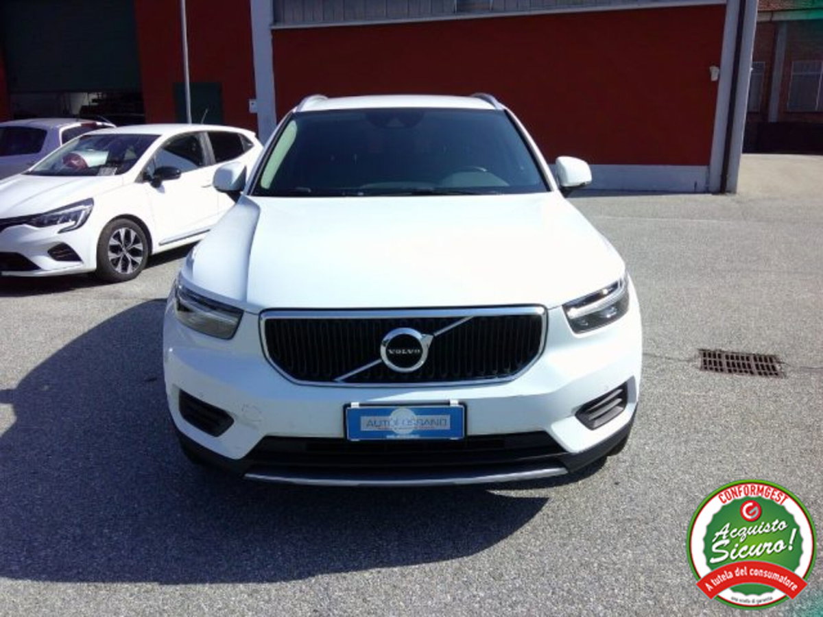 Volvo XC40 T2 Geartronic Momentum (8)