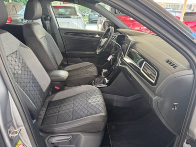 Volkswagen T-Roc 2.0 tdi R-Line 4motion 150cv dsg (18)