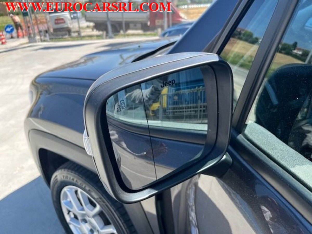 Jeep Renegade 1.3 T4 190CV PHEV 4xe AT6 Limited (12)
