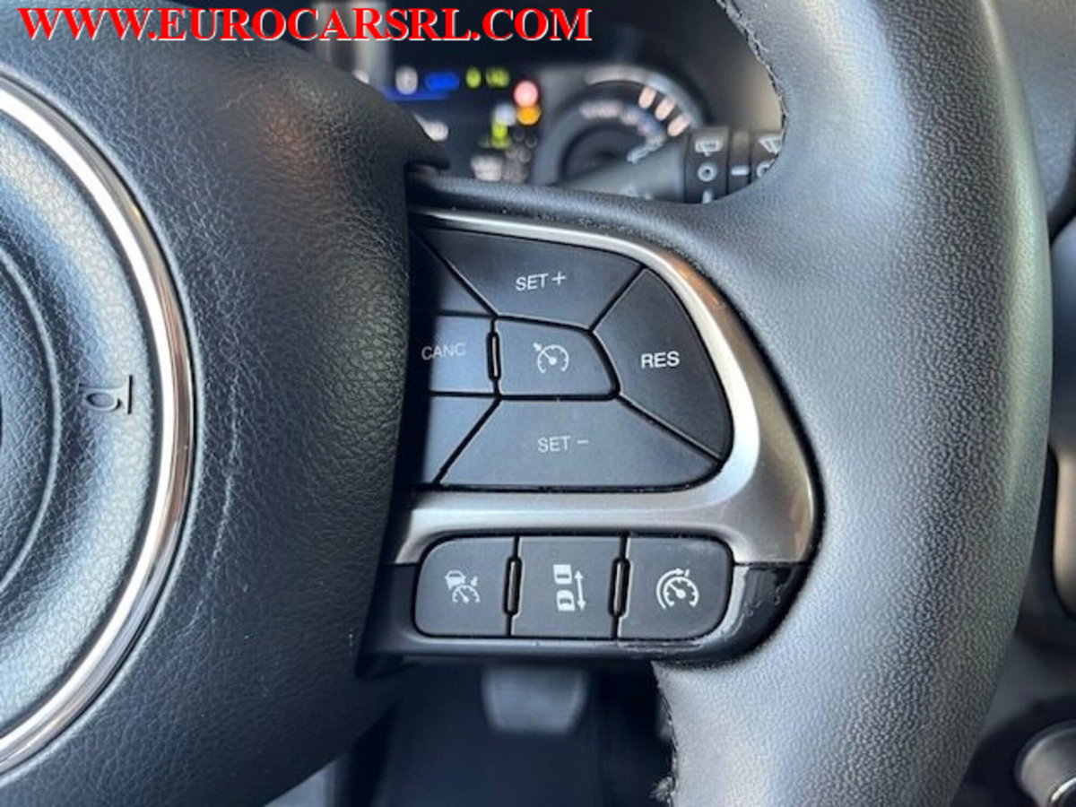 Jeep Renegade 1.3 T4 190CV PHEV 4xe AT6 Limited (17)