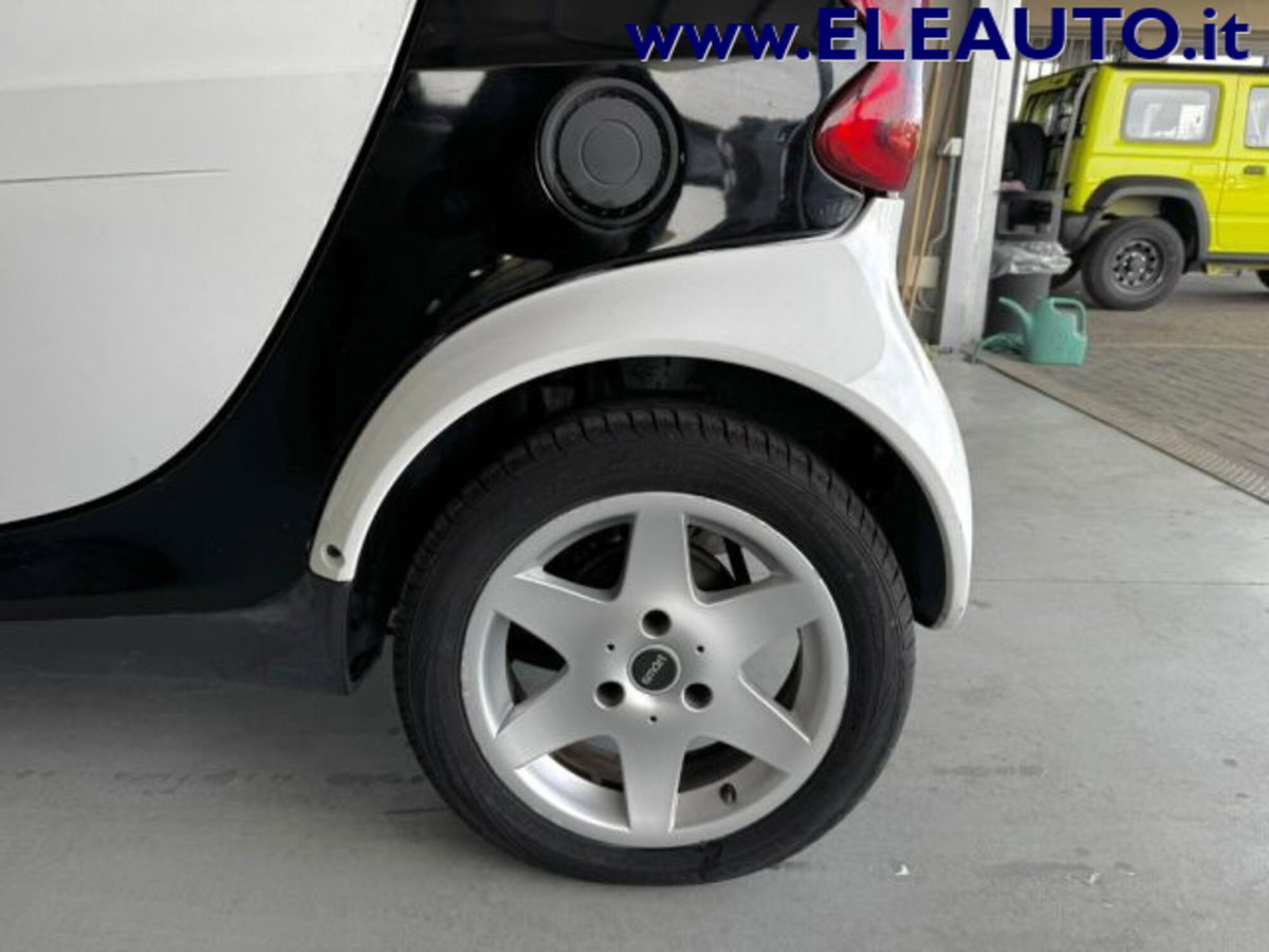smart Fortwo Cabrio 700 cabrio passion (45 kW) (8)