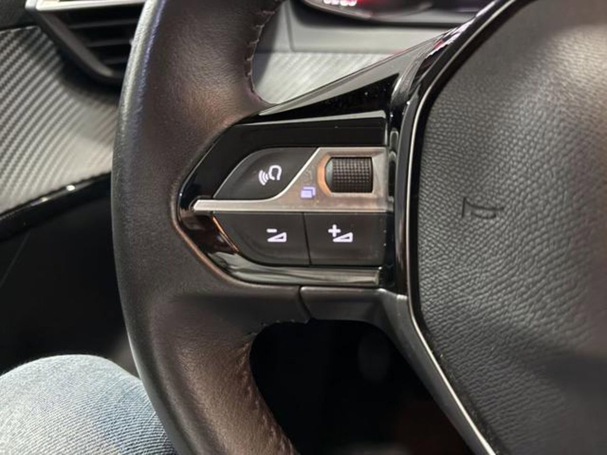 Peugeot 208 1.2 puretech Active s&s 75cv (14)