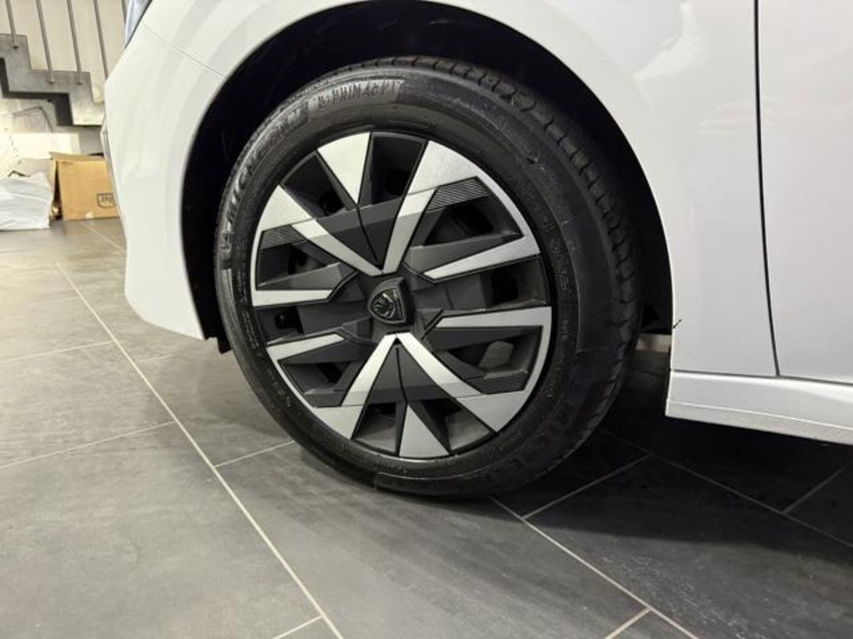 Peugeot 208 1.2 puretech Active s&s 75cv (4)