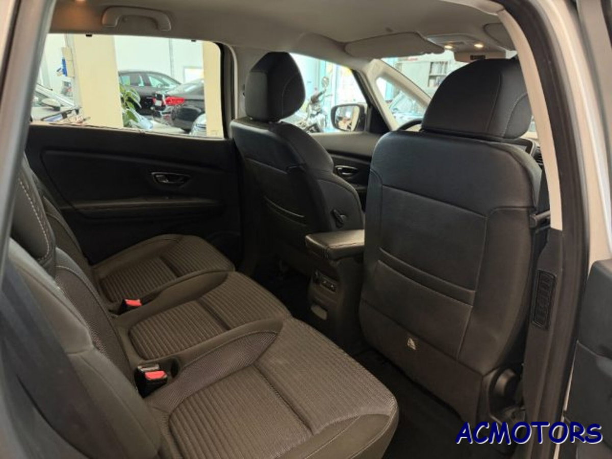 Renault Scenic E-Tech Electric 1.9 dCi Confort Dynamique (13)