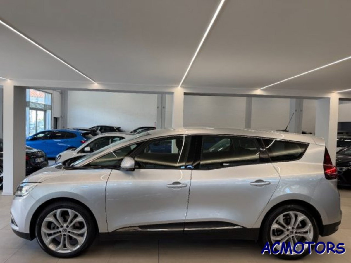 Renault Scenic E-Tech Electric 1.9 dCi Confort Dynamique (2)